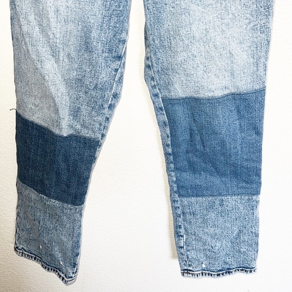 Abercrombie & Fitch The Ankle Straight Ultra High Rise Acid Wash Colorblock Jean - Picture 4 of 10